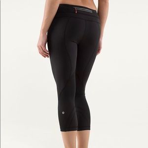 Lululemon run inspire crop size 4